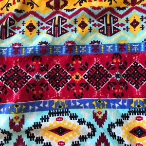 LuLaRoe Tall & Curvy Aztec Leggings